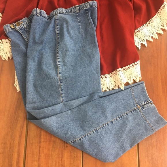 Rafaella Pants - Fitted Denim Capris